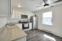 Building Photo - Austin Street Townhomes