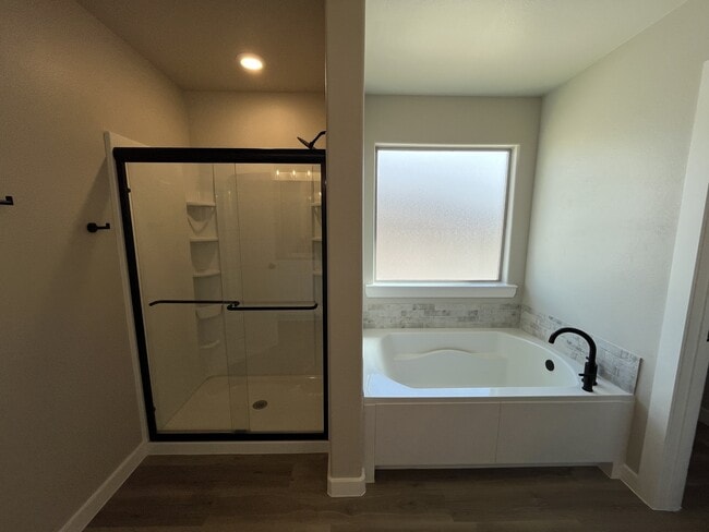 Building Photo - 3611 Urbana Pl