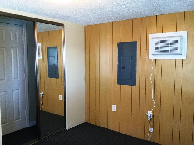Building Photo - Spacious 3/2 Mobile Home