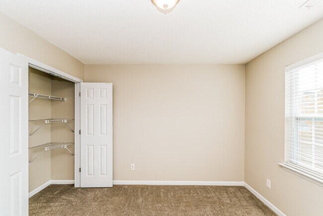 Building Photo - 601 Prickly Pear Dr