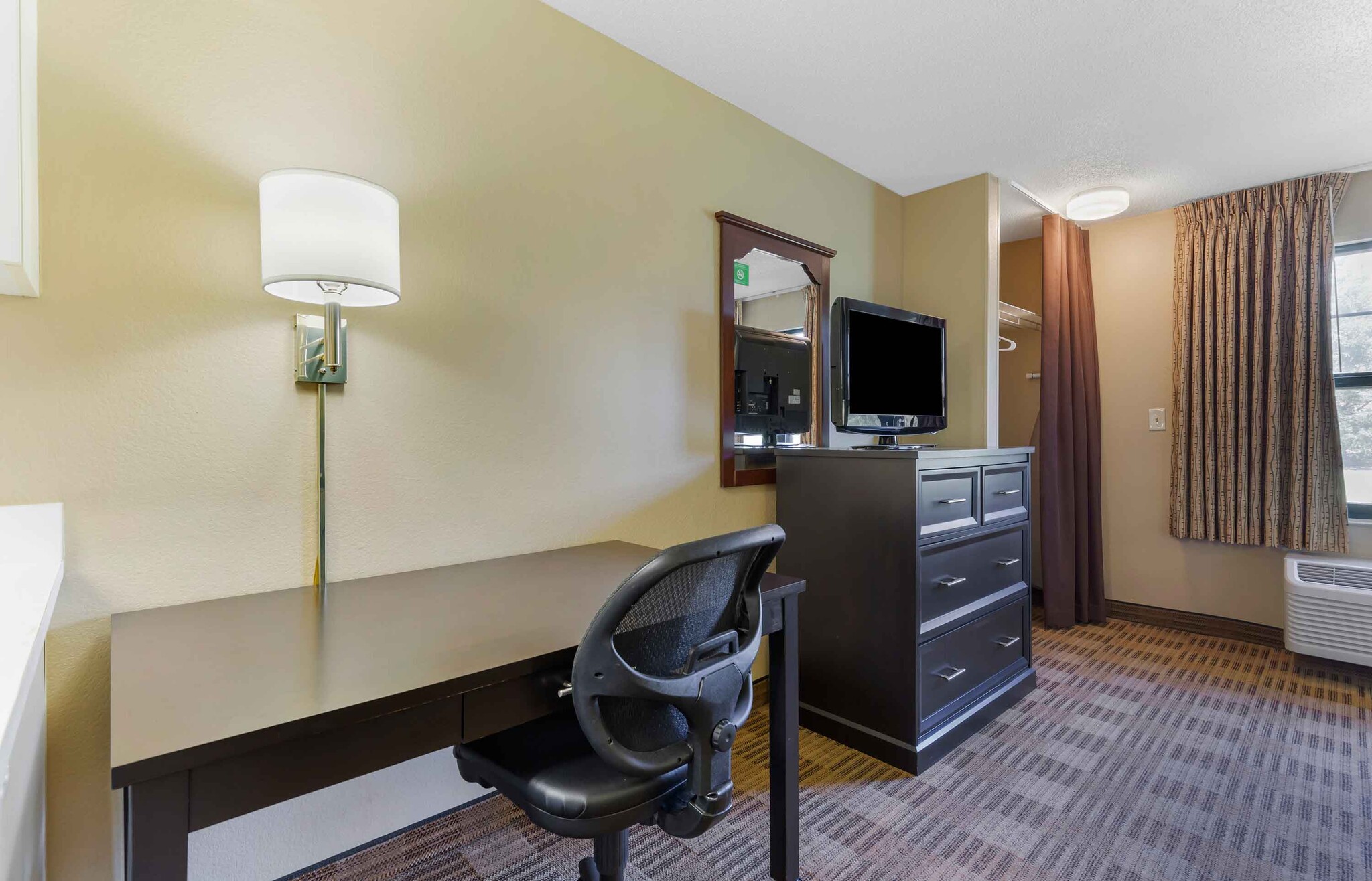 Building Photo - Furnished Studio-Washington, D.C. - Chanti...