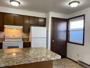 Building Photo - 1343