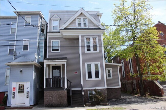 Building Photo - 69 Academy St
