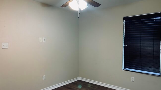 Building Photo - 332 Silverleaf Oak