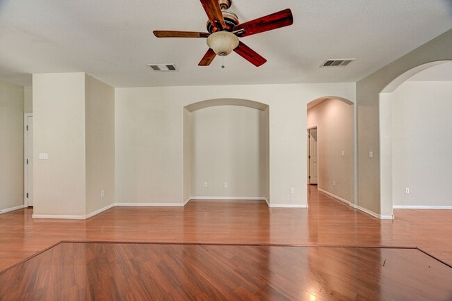 Building Photo - Single Story Single Family Home in Gated Community within N Las Vegas