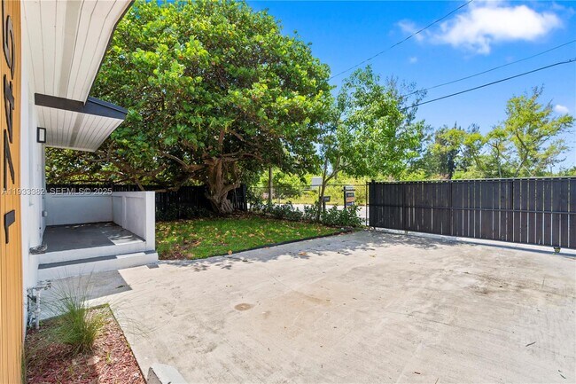 Building Photo - 1745 NW 151st St