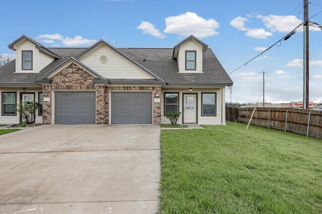 Building Photo - 100 Stockton Family Ct