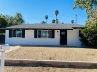 Building Photo - 402 N 73rd St