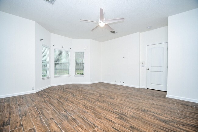 Building Photo - 6223 Presidio Canyon Dr