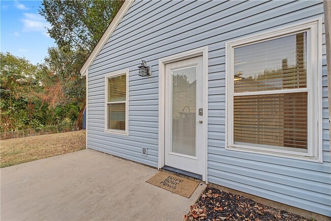 Building Photo - 4805 Bonita Pl