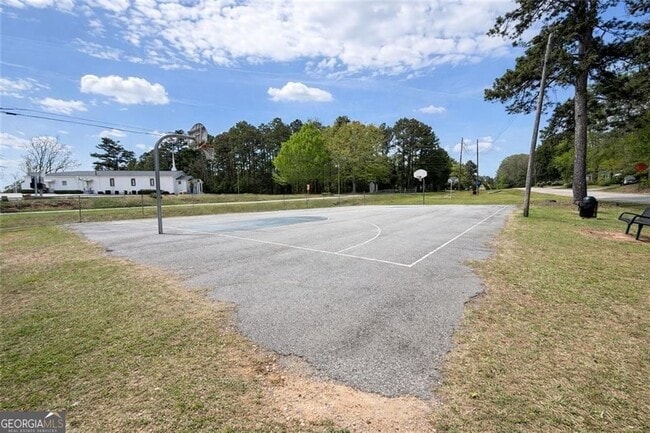 Building Photo - 2146 Brookview Dr NE