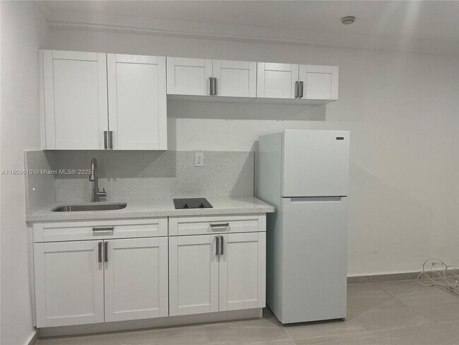Building Photo - 2001 SW 58th Ct