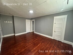 Building Photo - 58 Johnson St
