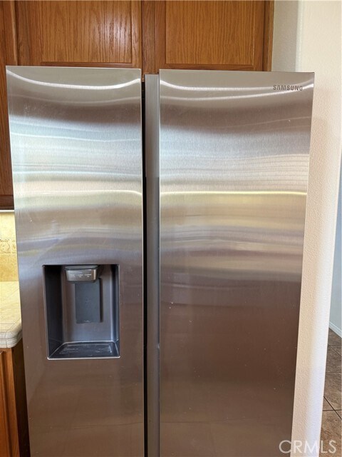 Building Photo - 506 N Placer Privado