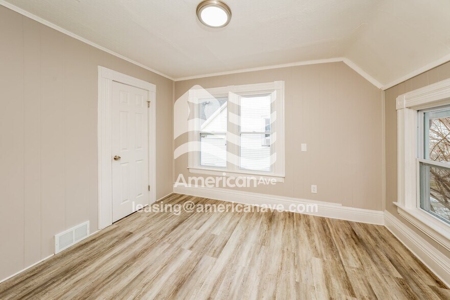 Building Photo - 308 Ave B