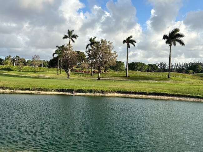 Building Photo - 8900 Washington St