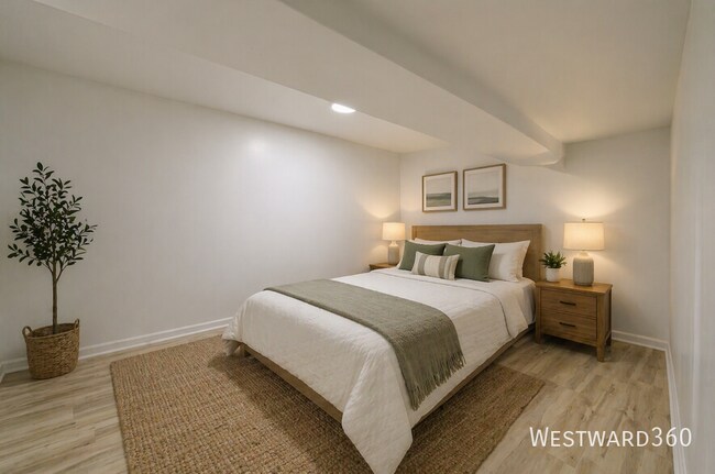 Building Photo - 6550 S Drexel Ave