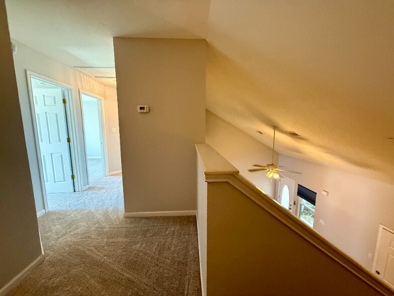 Building Photo - 1000 Airport Rd