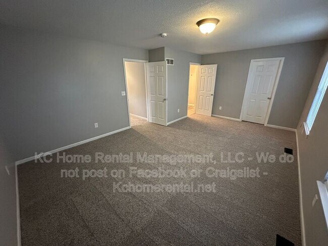 Building Photo - 1955 N 80th Ct