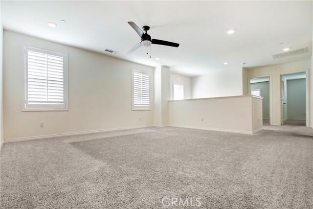 Building Photo - 5594 Skimmer Dr