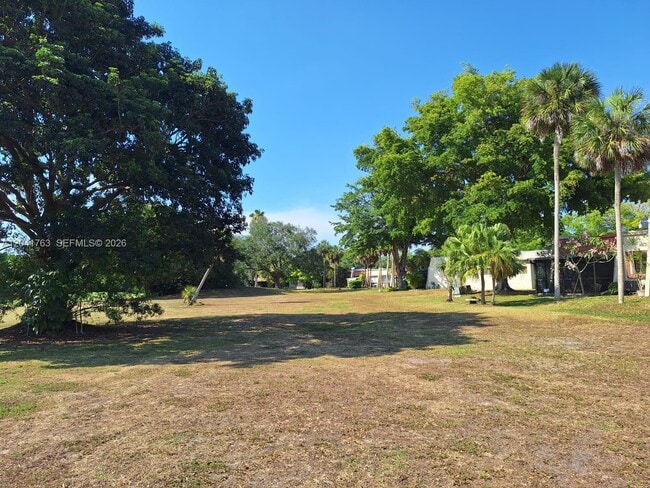 Building Photo - 6553 NW 99th Ave