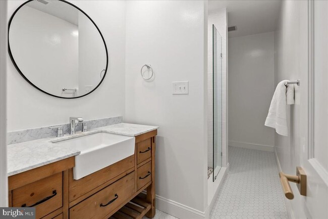 Building Photo - 10816 Barn Wood Ln