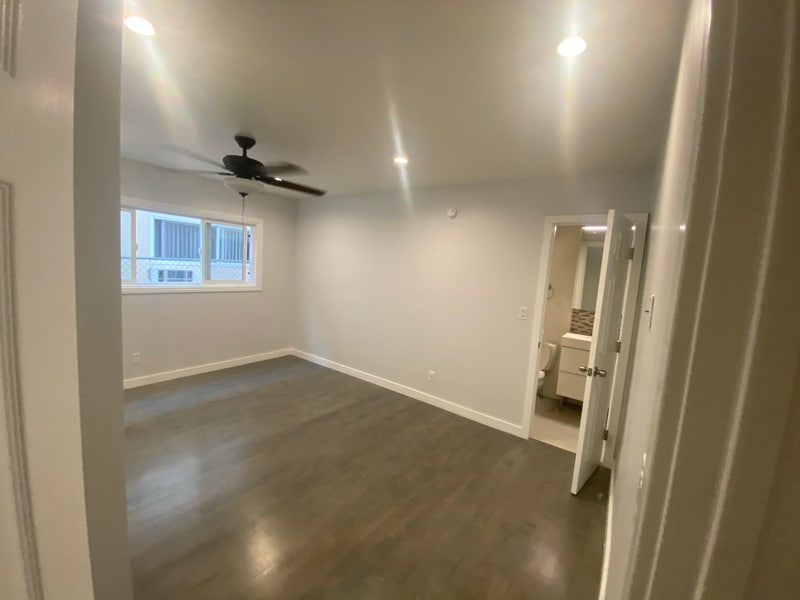 Building Photo - 505 N Alfred St