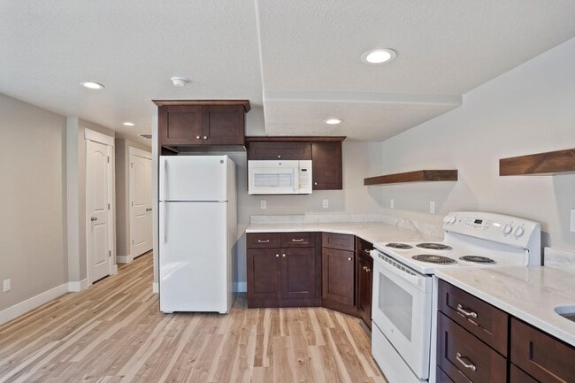 Building Photo - 2289 E 430 S