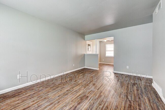 Building Photo - 1308 Mcdonald Dr