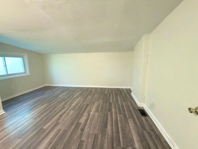 Building Photo - Updated 4-Bedroom Cincinnati Home | Ready to Move In!