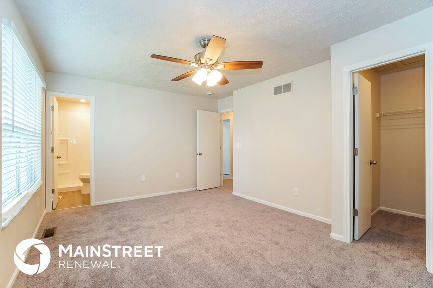 Building Photo - 8492 Kingsley Dr
