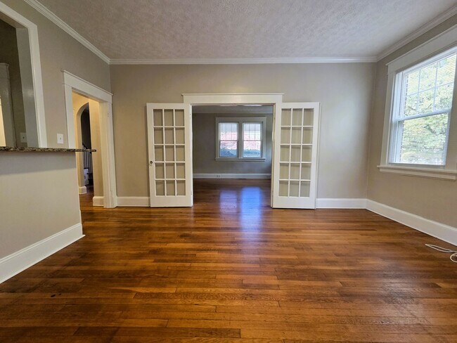 Building Photo - Renovated stately brick home in Forest Hil...