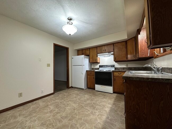 Building Photo - 6730 Havelock Ave