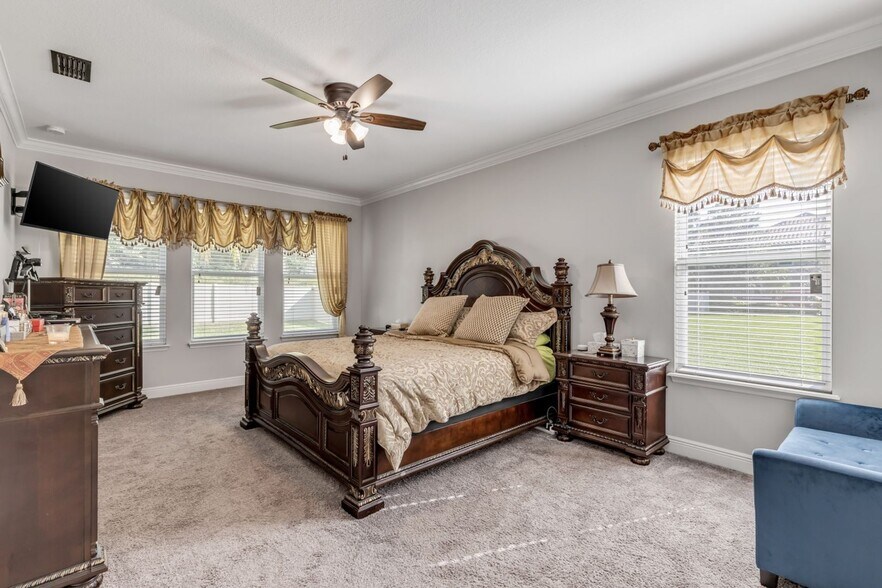 Building Photo - 111 Enclave Ave