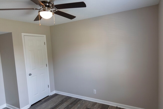 Building Photo - 10504 Pebblestone Cir