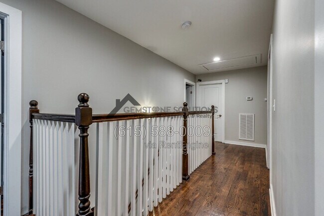 Building Photo - 1516 23rd Ave N