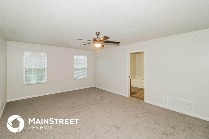 Building Photo - 10071 Branley Oak Dr