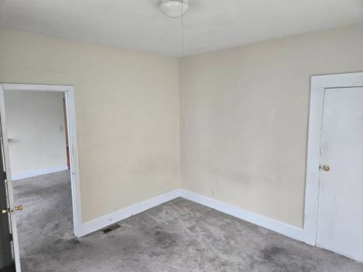 Building Photo - 560 N Montello St