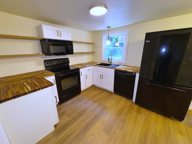 Building Photo - 4224 US-321