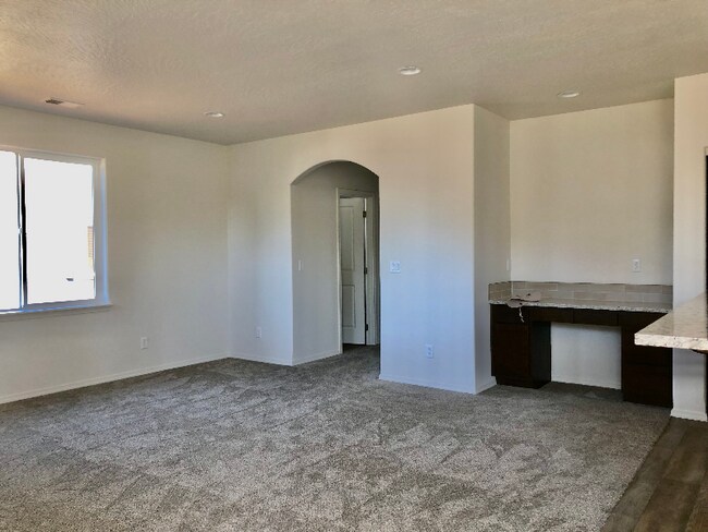 Building Photo - 2246 Streamside Wy