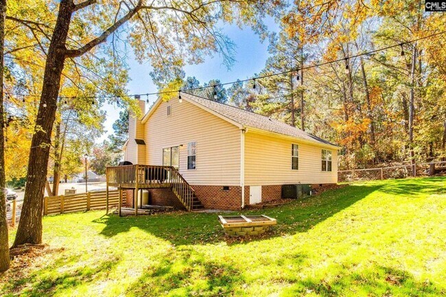 Building Photo - Charming Chapin Ranch in a Cul-de-Sac!