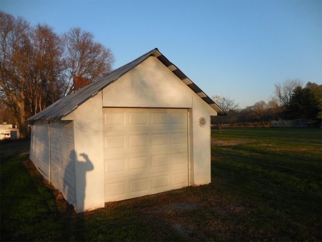 Building Photo - 6 Pleasant Grove Rd