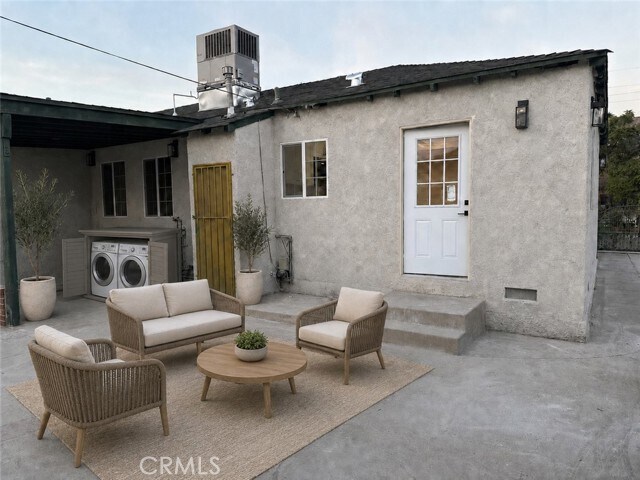 Building Photo - 7879 Claybeck Ave