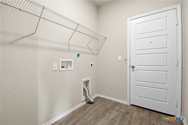 Building Photo - 292 Legacy Cir