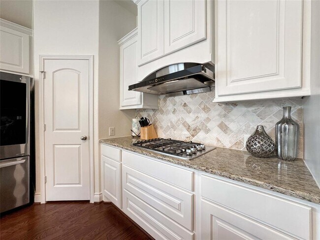 Building Photo - 10702 Longpoint Path