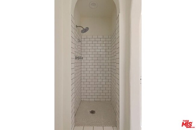 Building Photo - 6856 Los Altos Pl