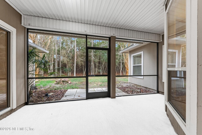 Building Photo - 593 Grand Parke Dr