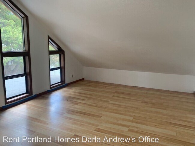 Building Photo - 2 br, 1 bath House - 6030 SW 170th Avenue