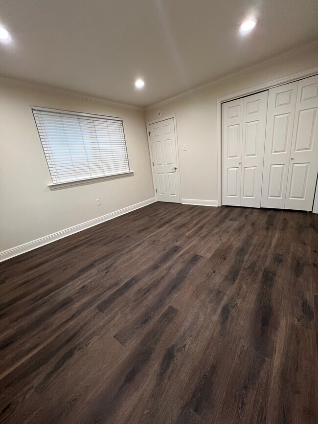 Building Photo - 202 Avenue A