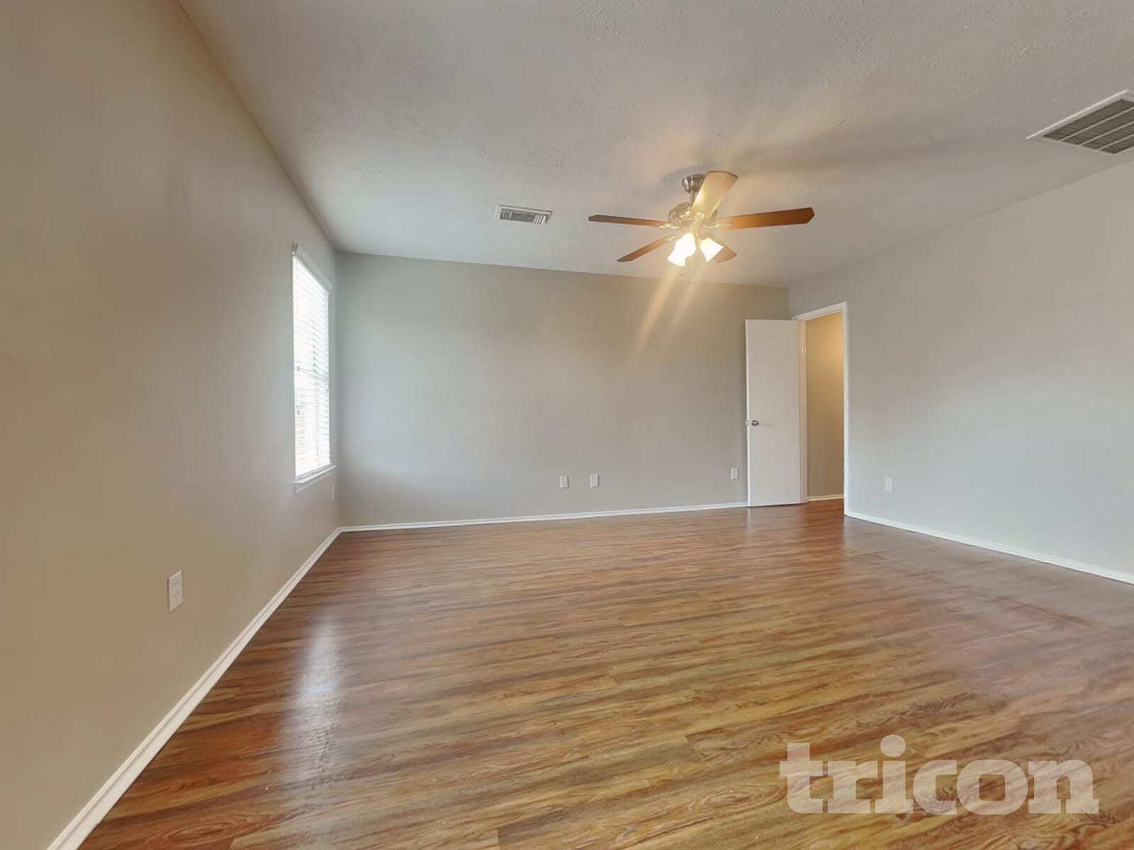 Building Photo - 16783 Fallen Timbers Dr